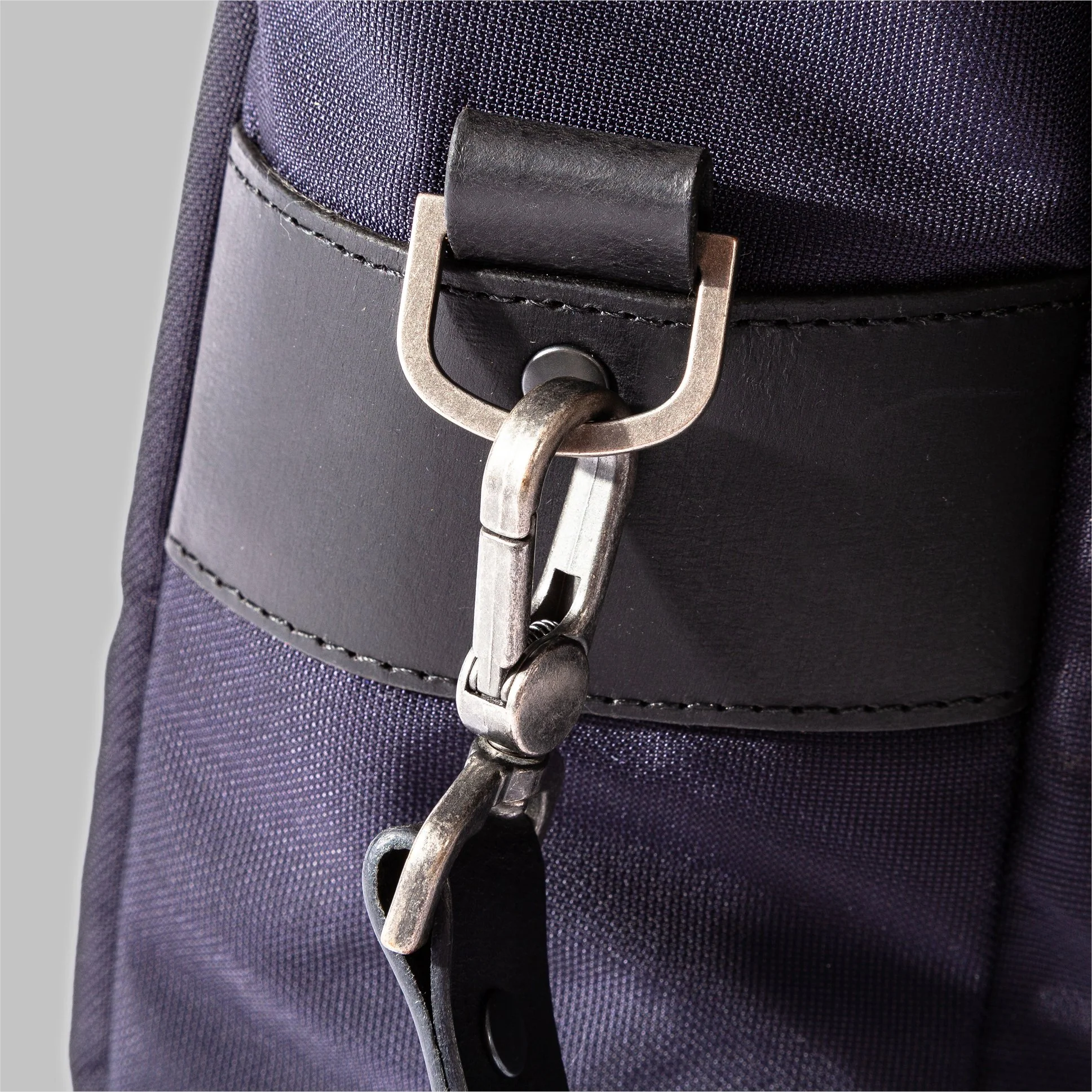 Portland Navy Nylon & Leather Messenger Bag - Image 6